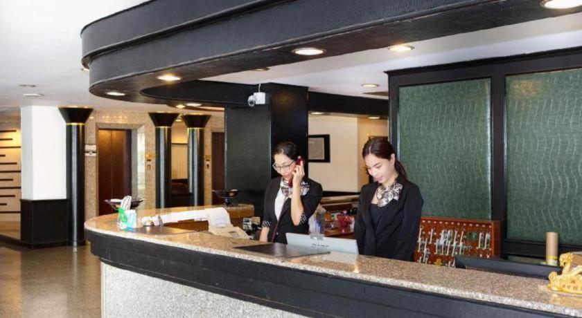Town In Town Gardent Resort バンコク都 エクステリア 写真